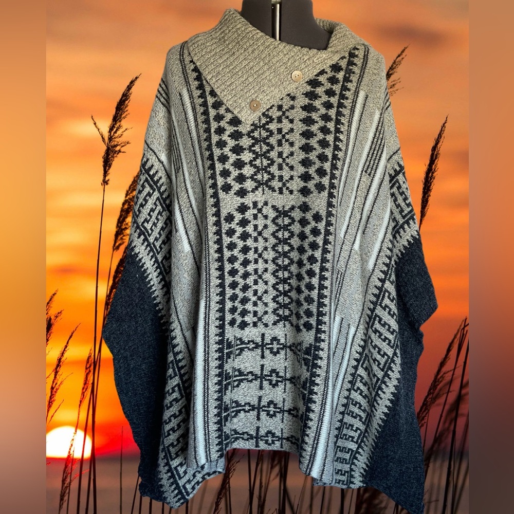 Yaira Pullover Tribal Print Knit Poncho - Picture 1 of 5